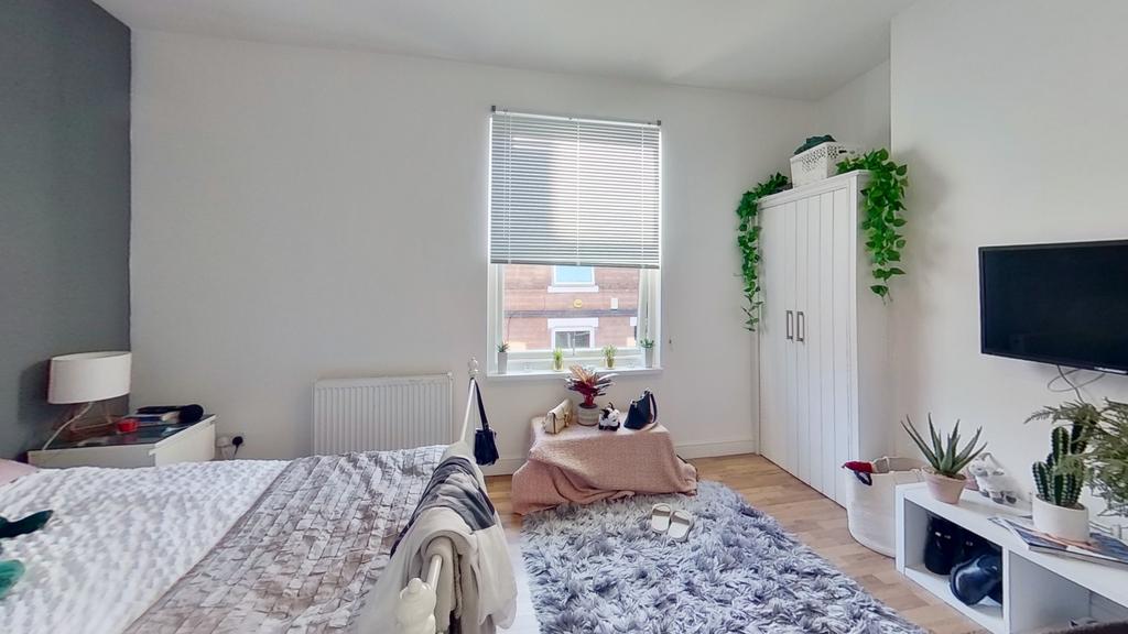 5-Grimsby-Terrace-Bedroom (1)