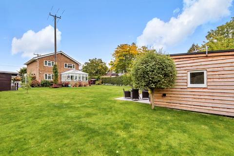 4 bedroom detached house for sale - Winchester Road, Fair Oak, Eastleigh, Hampshire, SO50