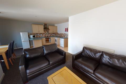 2 bedroom flat to rent, Flat 47 Royal Victoria Court