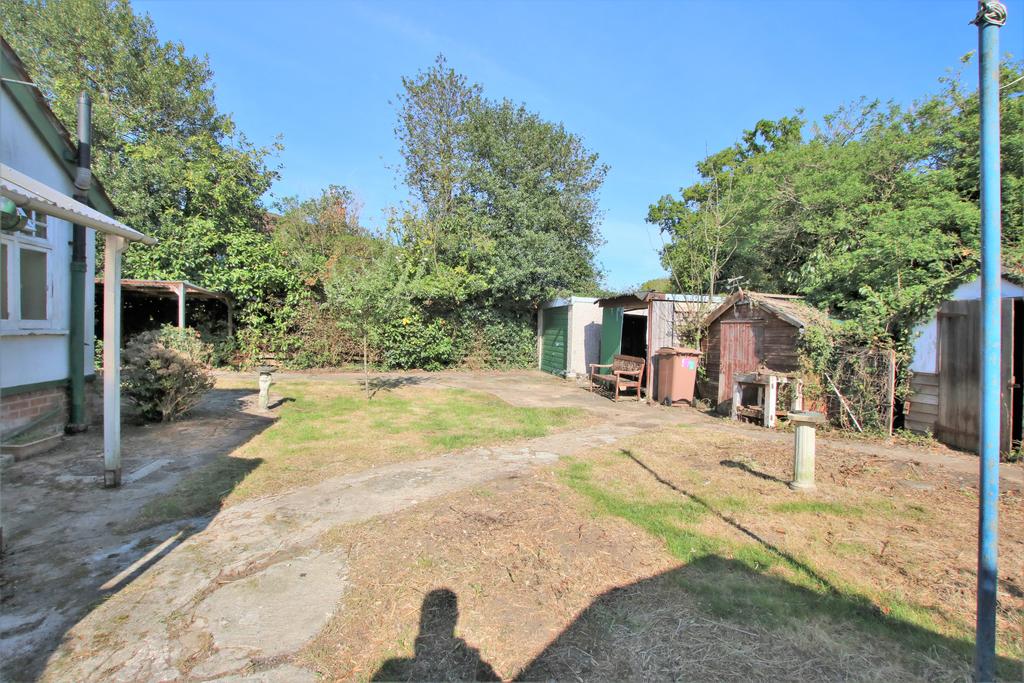 Wokingham, Berkshire Detached house £430,000