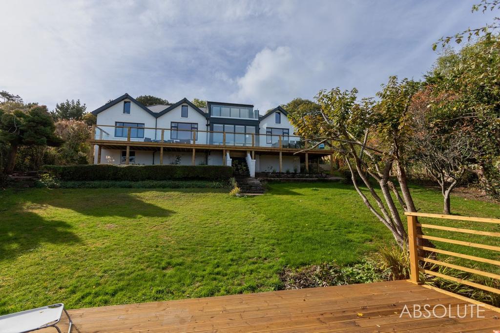 Mandalay, 23 Lydwell Road, Torquay, Devon, TQ1 1SN 5 bed detached house
