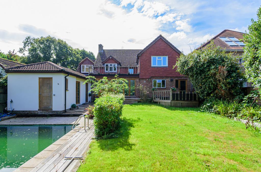 Upper Northam Drive, Hedge End, Southampton, Hampshire, SO30 5 bed
