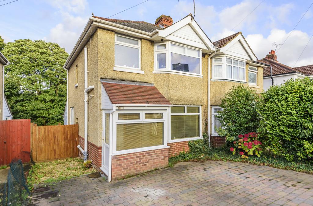 Romsey Road, Maybush, Southampton... 3 bed semi-detached house - £300,000