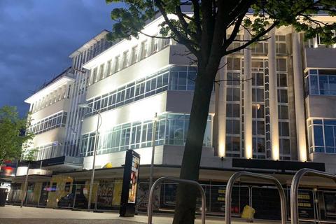 Retail property (high street) to rent, Hammonds of Hull, 1 Paragon Square, Hull, East Yorkshire