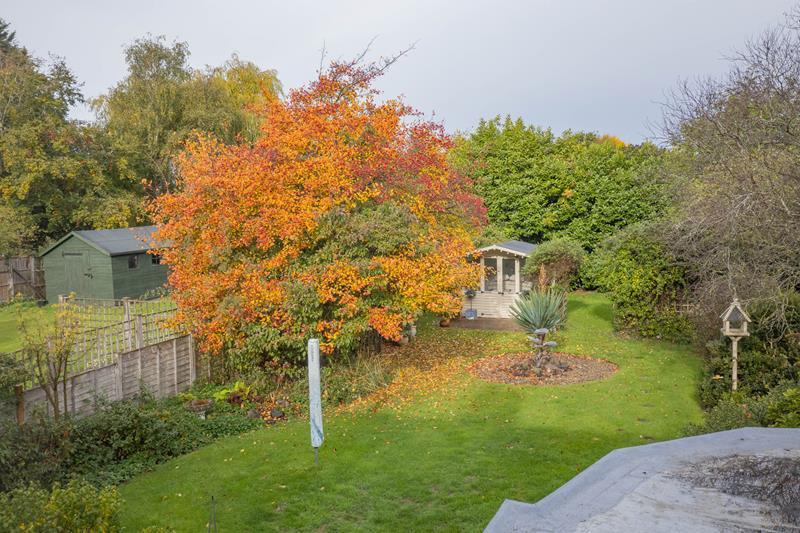 Gilberts End, Hanley Swan, Worcestershire, WR8 0AS 4 bed detached house £650,000