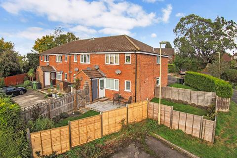 15 Ascot Close, Alton, GU34 2TE