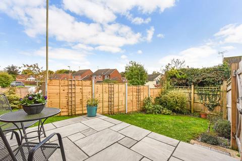 15 Ascot Close, Alton, GU34 2TE