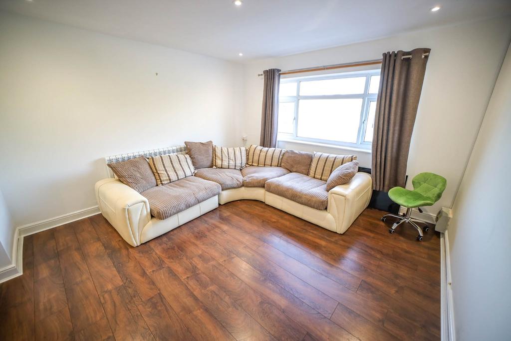 Rainford Road, Billinge, Wigan... 1 bed apartment £600 pcm (£138 pw)