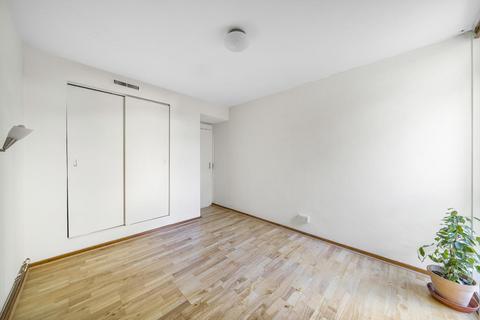 14 Apex Close, Beckenham, BR3 5TU