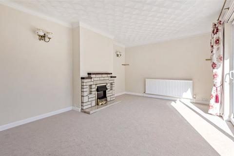 3 bedroom detached bungalow for sale - Crescent Road, North Baddesley, Southampton, Hampshire