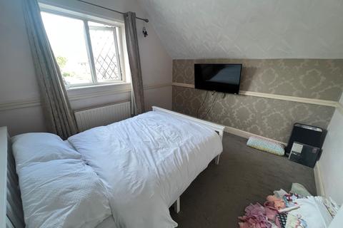 12 Stanwell Close, Stanwell, Staines, TW19 7LL