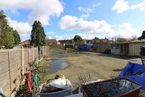 12 Stanwell Close, Stanwell, Staines, TW19 7LL