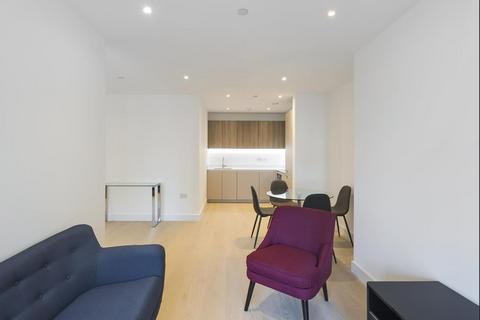 Studio to rent, The Avenue, Brondesbury Park, London, NW6