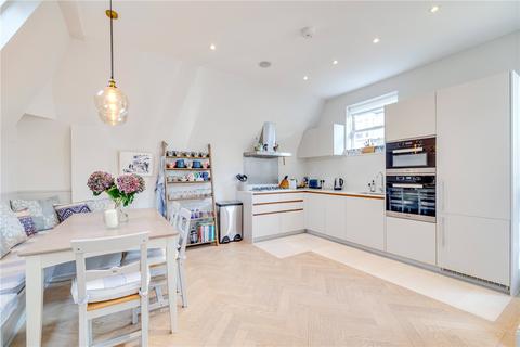 2 bedroom apartment for sale, Munster Road, London, SW6