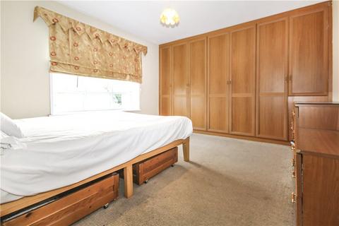 1 bedroom apartment to rent, Stourton Avenue, Feltham, TW13