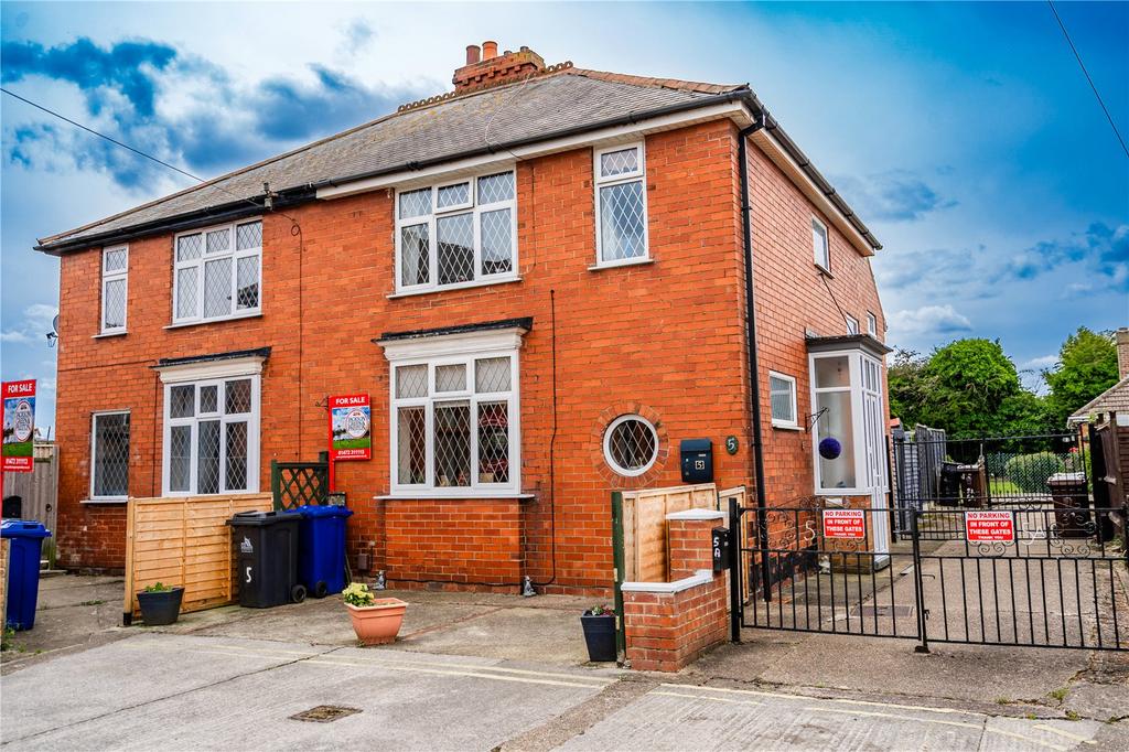 Oak Avenue, Grimsby, Lincolnshire, DN32 3 bed semidetached house for