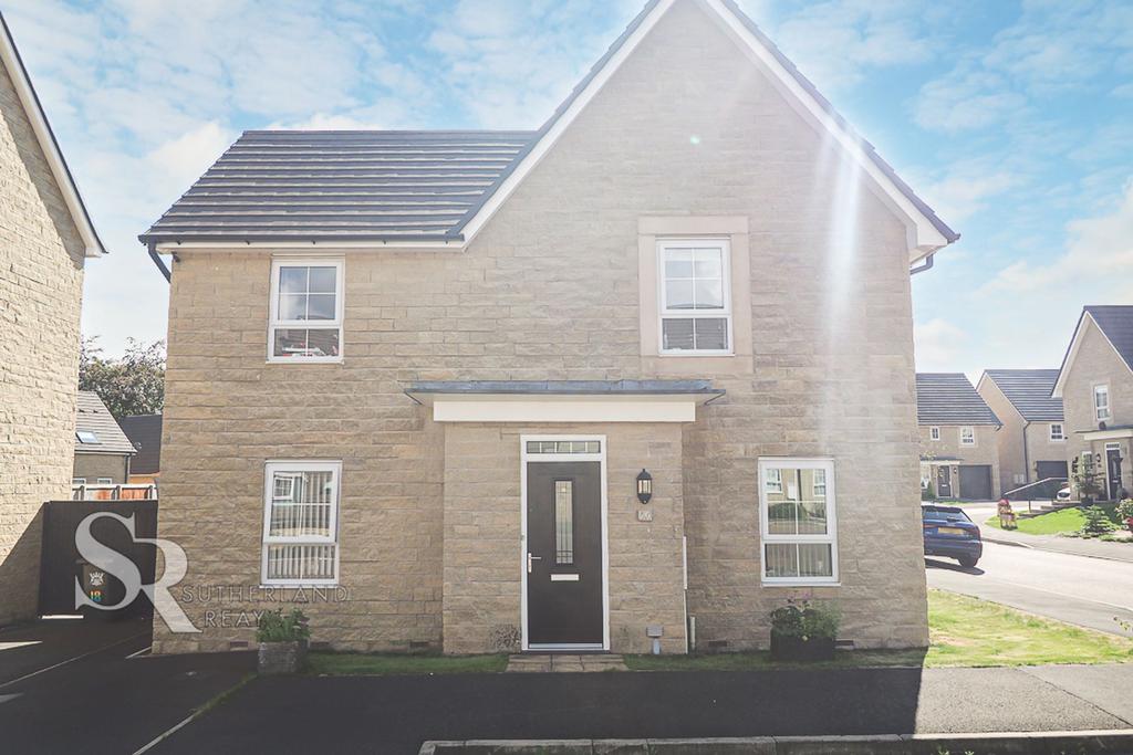 Sovereign Way, ChapelEnLeFrith, SK23 4 bed property £430,000