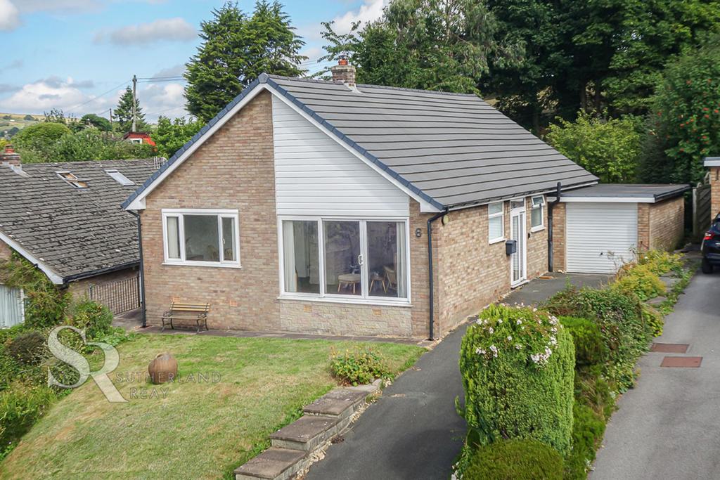 Craig Drive, Whaley Bridge, SK23 3 bed detached bungalow £475,000