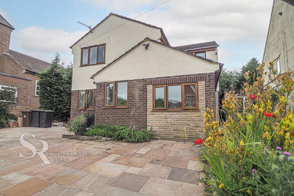 High Hill Road, New Mills, SK22 4 bed detached house for sale £399,995