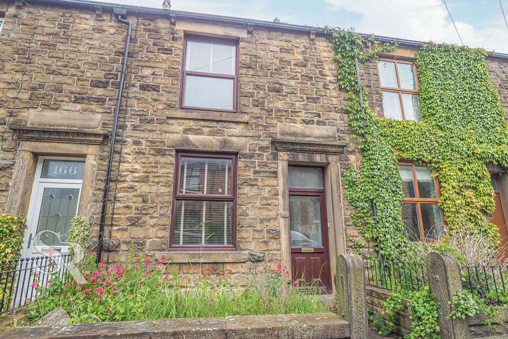 Low Leighton Road, New Mills, SK22 2 bed terraced house for sale £250,000