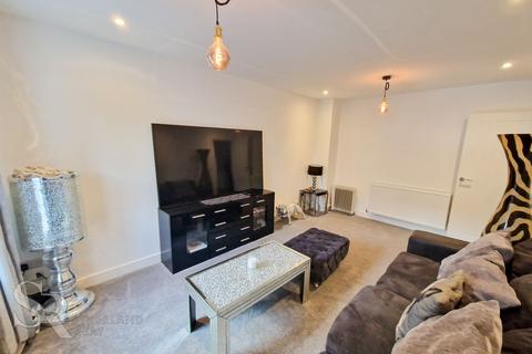 4 bedroom terraced house for sale, Albion Road, New Mills, SK22