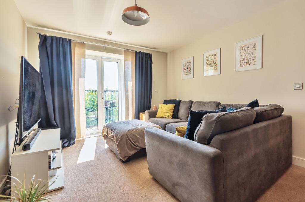Apartment in Hampshire - View 2