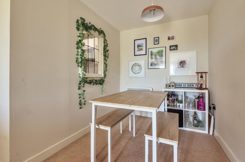 Apartment in Hampshire - View 4