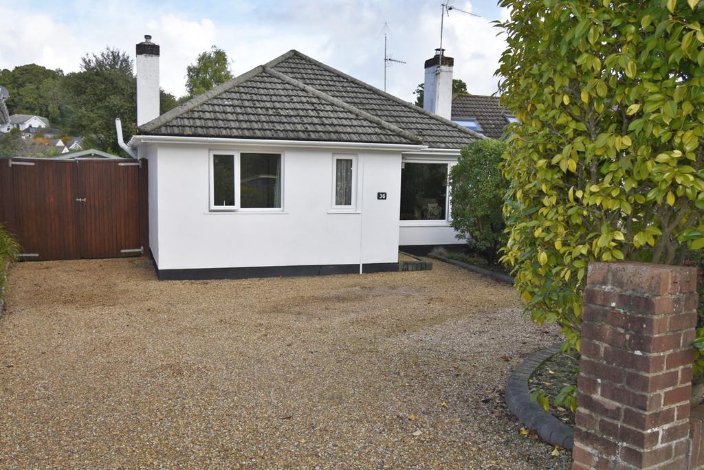 Abbotsbury Road, Broadstone BH18 2 bed detached bungalow for sale £