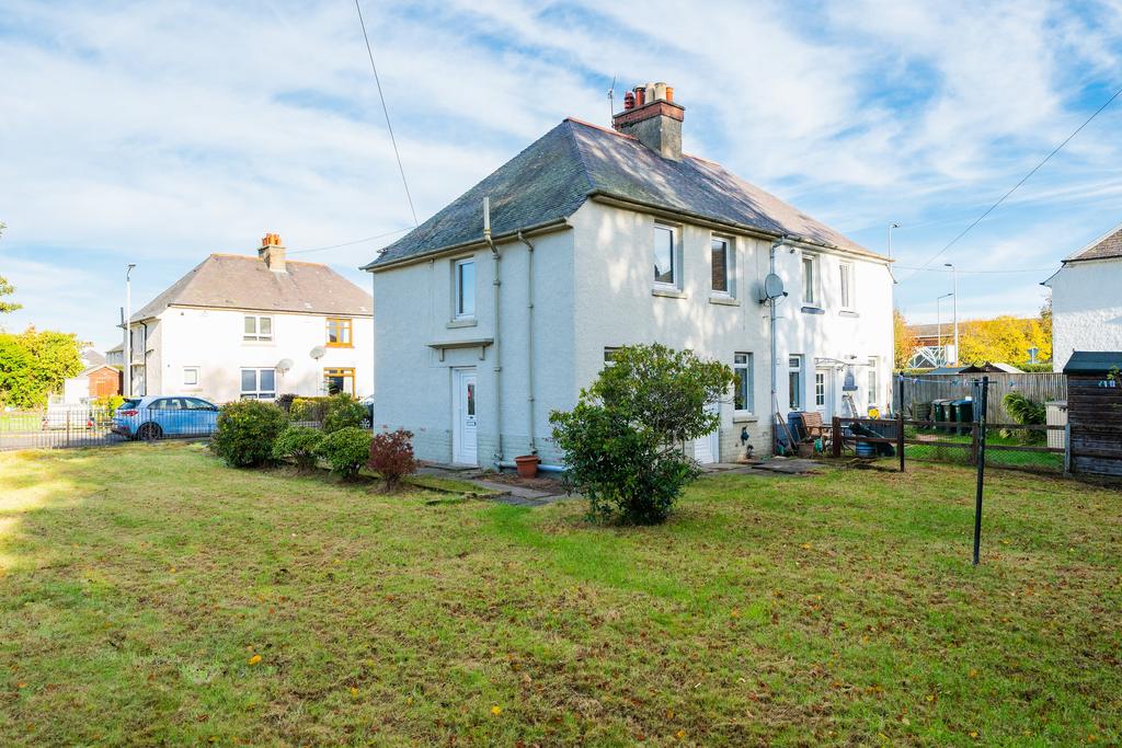 Stanley Crescent, Perth PH1 3 bed semidetached house £170,000