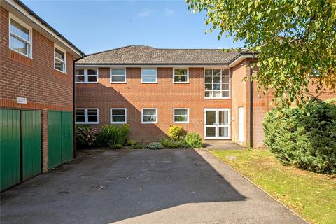 2 bedroom apartment for sale, Headley Close, Alresford, Hampshire, SO24