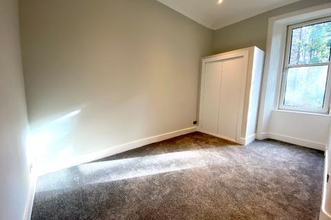 2 bedroom flat to rent, Iona Street, Leith, Edinburgh, EH6