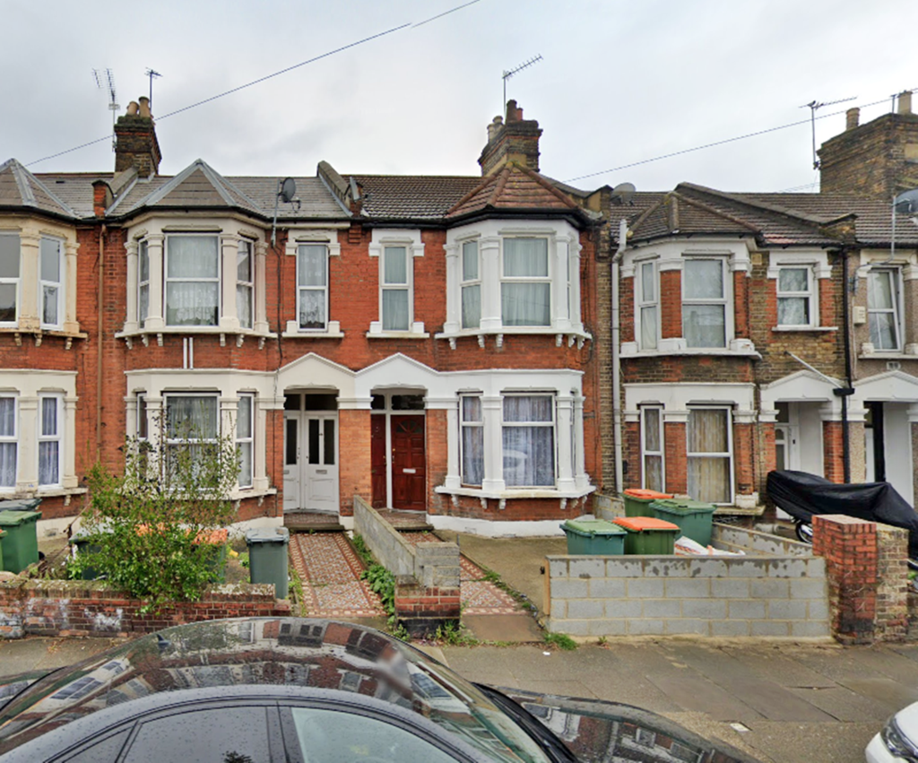 Katherine Road, Forest Gate, London E7 2 bed flat £1,700 pcm (£392 pw)