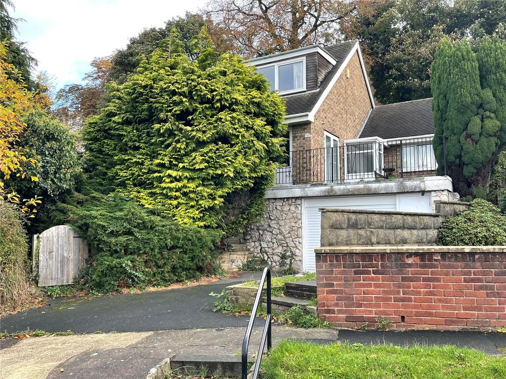 Cliff Park Avenue, Wakefield, West Yorkshire, WF1 3 bed detached house