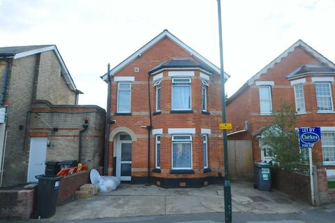 4 bedroom detached house to rent - 4 Bed Student House on Waterloo Road