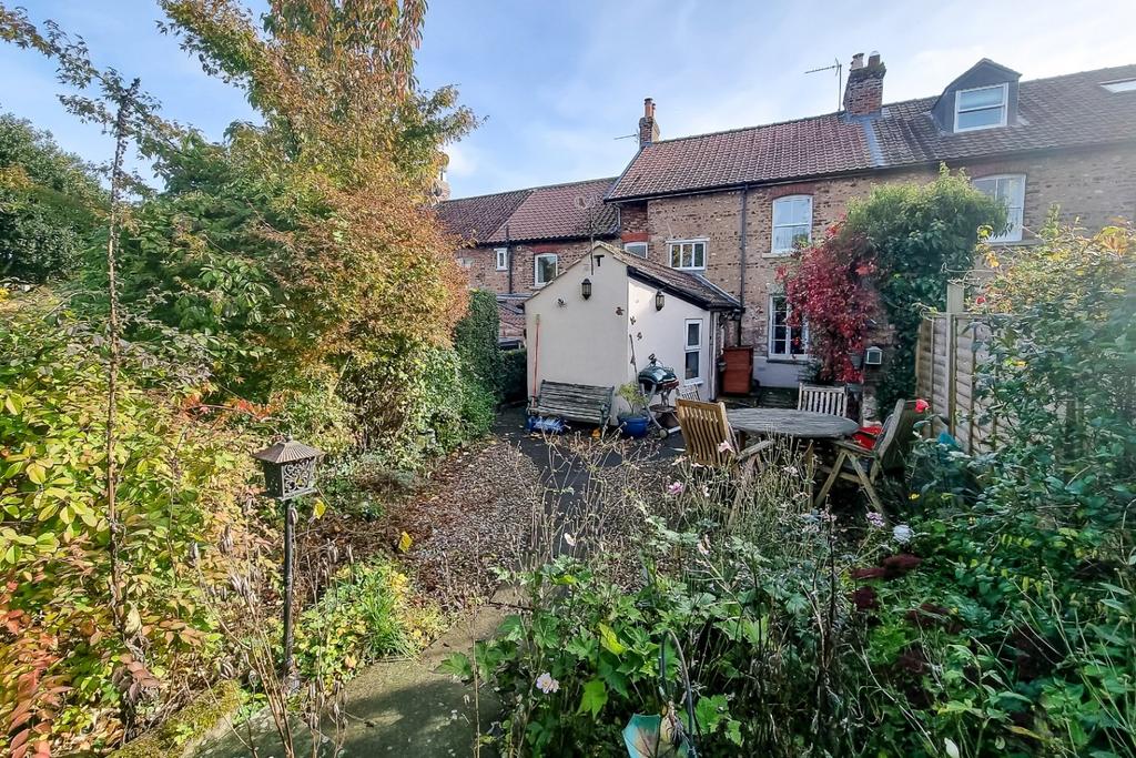 St John's Road, Monkton 3 bed terraced house £400,000