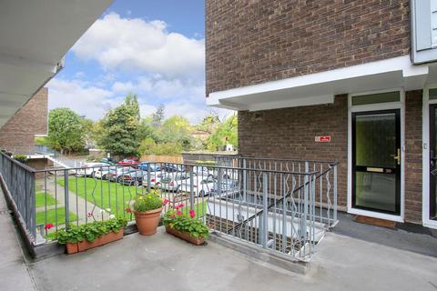 39 Fairlea Place, London, W5 1SP