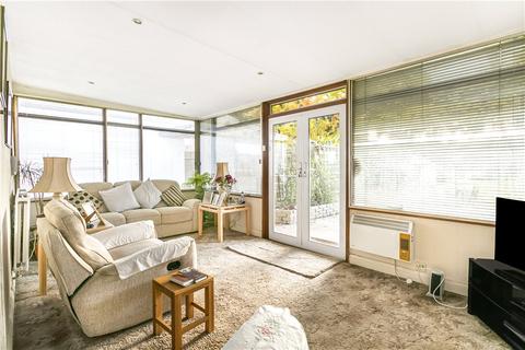 3 bedroom bungalow for sale - Kenilworth Road, Ashford, TW15