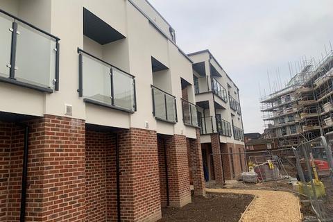 2 bedroom apartment to rent, The Balbirs, Portswood Road