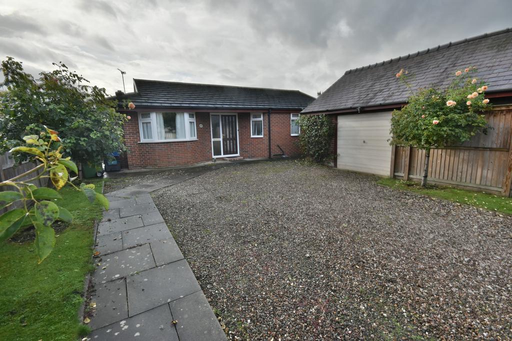 Frog Lane, Holt, LL13 3 bed bungalow for sale £400,000