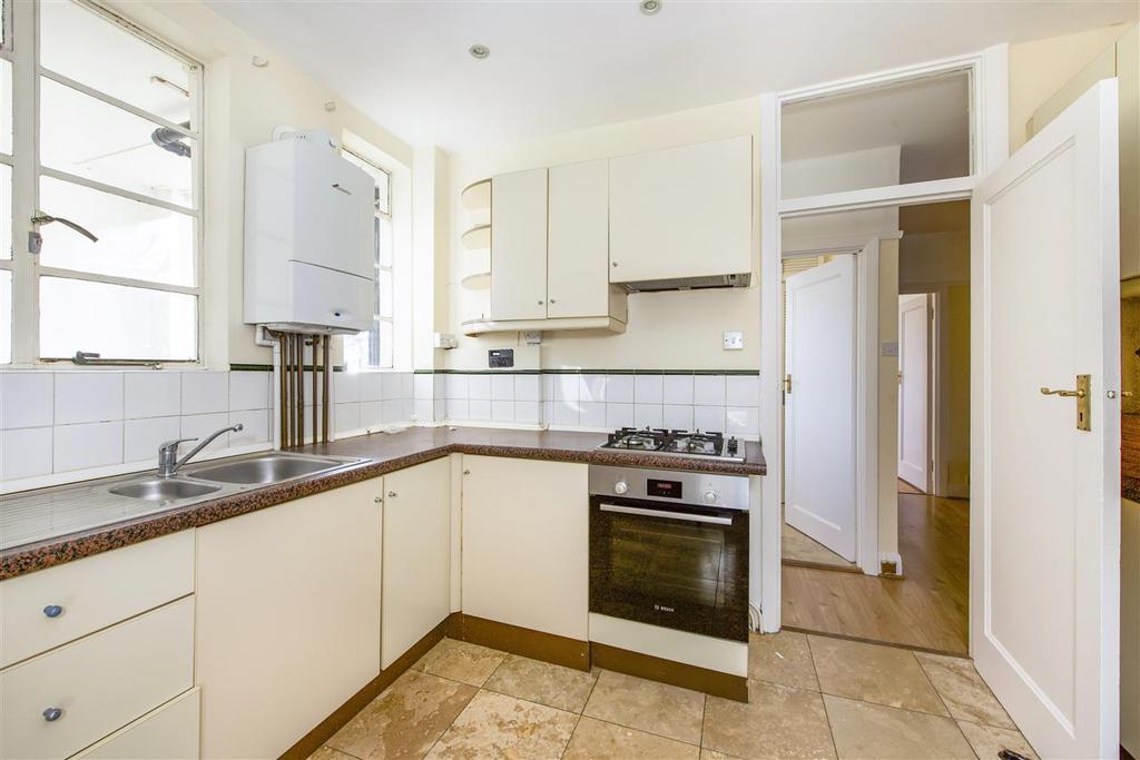Edge Hill Court, London 2 bed apartment £1,850 pcm (£427 pw)