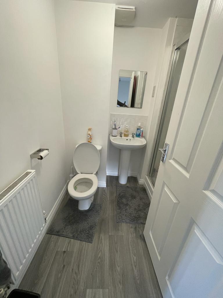 Shalford Road, Leicester LE5 4 bed semidetached house £320,000
