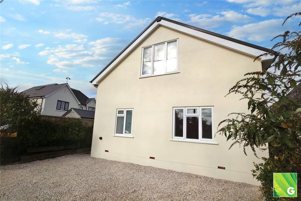 Addison Square, Ringwood, Hampshire, BH24 3 bed detached house for sale