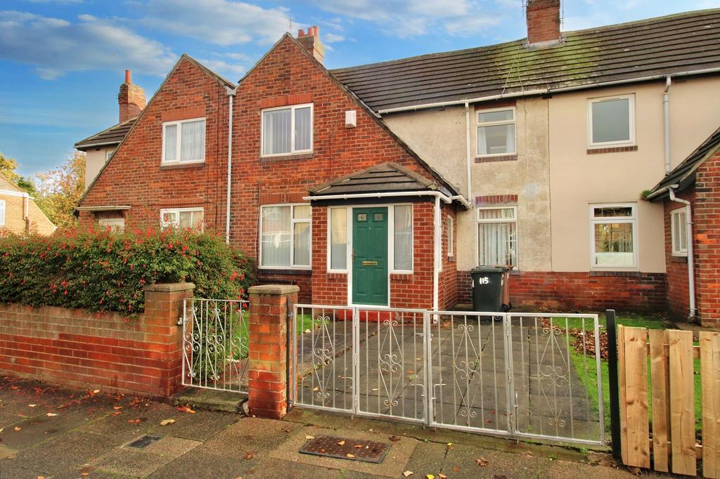 Links Road, Cullercoats, North Shields, Tyne and Wear, NE30 3DZ 3 bed