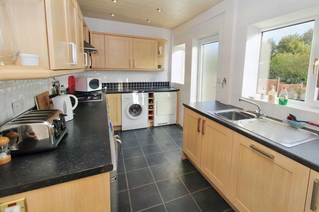 Links Road, Cullercoats, North... 3 bed terraced house £235,000