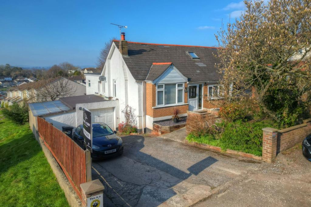 Veille Lane, Shiphay, Torquay 4 bed semidetached bungalow £420,000