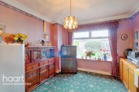 5 bedroom terraced house for sale - Normanshire Drive, London, E4