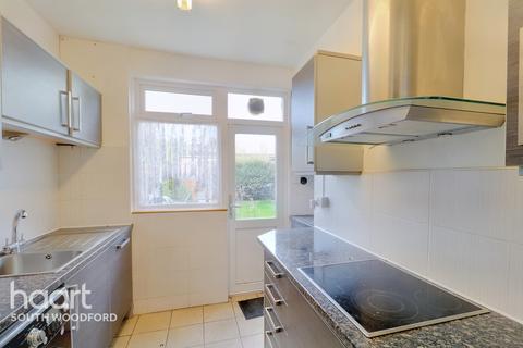 5 bedroom terraced house for sale - Normanshire Drive, London, E4