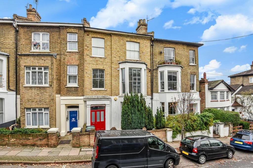 Bickerton Road, Archway 3 bed flat £699,995