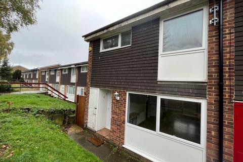 3 bedroom terraced house to rent, Devon Road, Hart Hill, Luton, LU2