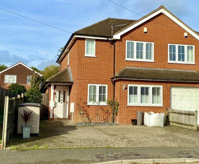 Brox Road, Ottershaw, KT16 3 bed semidetached house for sale £639,950